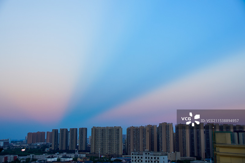 霞光下的高楼图片素材