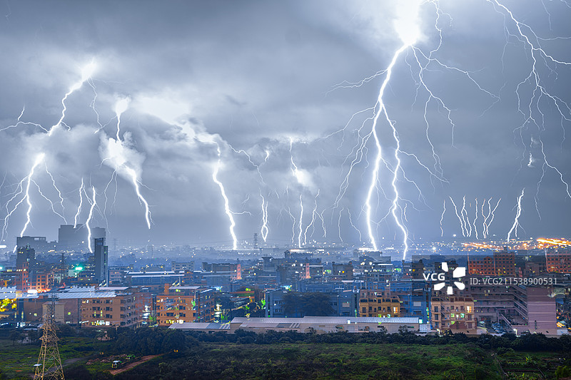 雷电之威图片素材