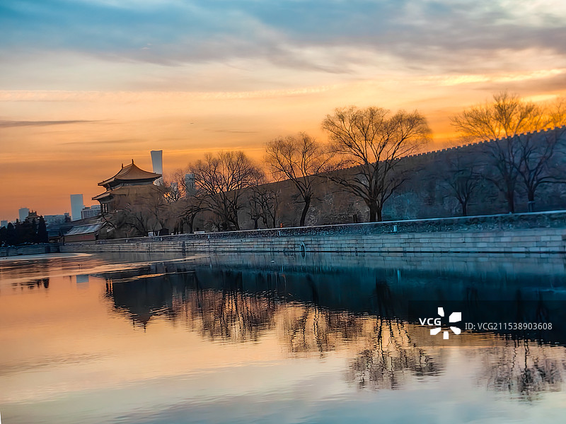 晨曦初露，古今交融图片素材