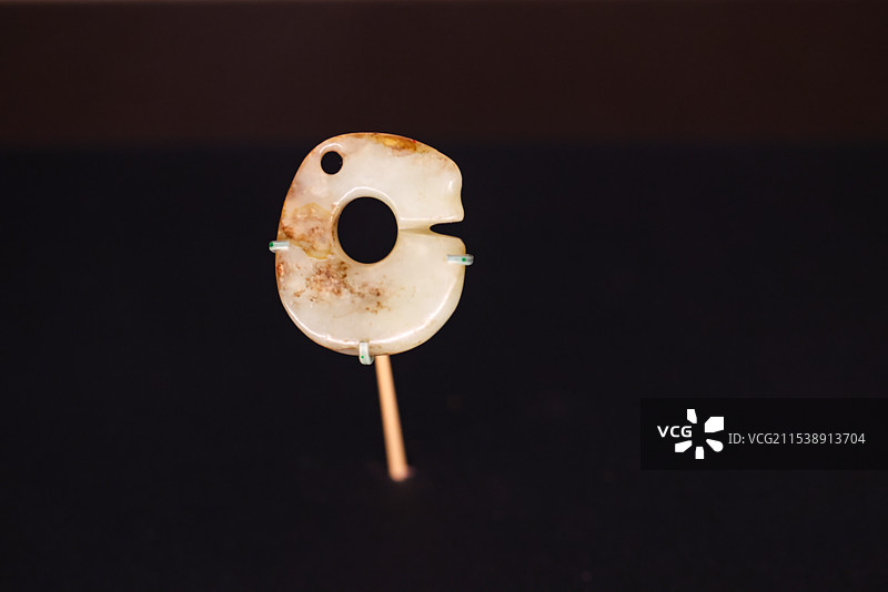 玉玦形龙故宫博物院文明先锋凌家滩文化玉器展图片素材