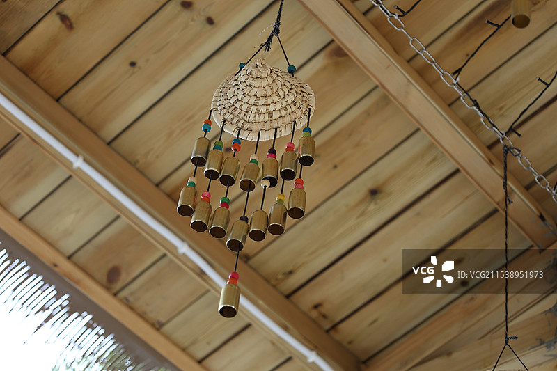 槟榔谷黎族寨风景房屋吊脚楼，海南省三亚市图片素材