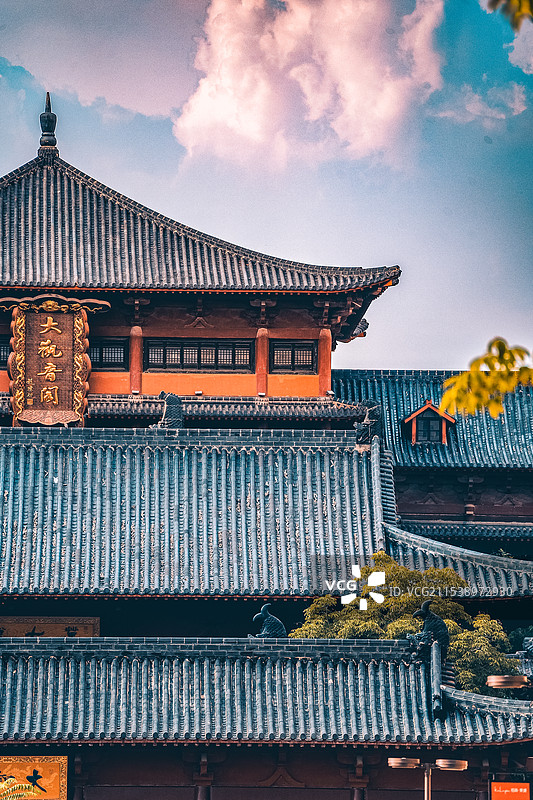 夕阳下的古建筑图片素材