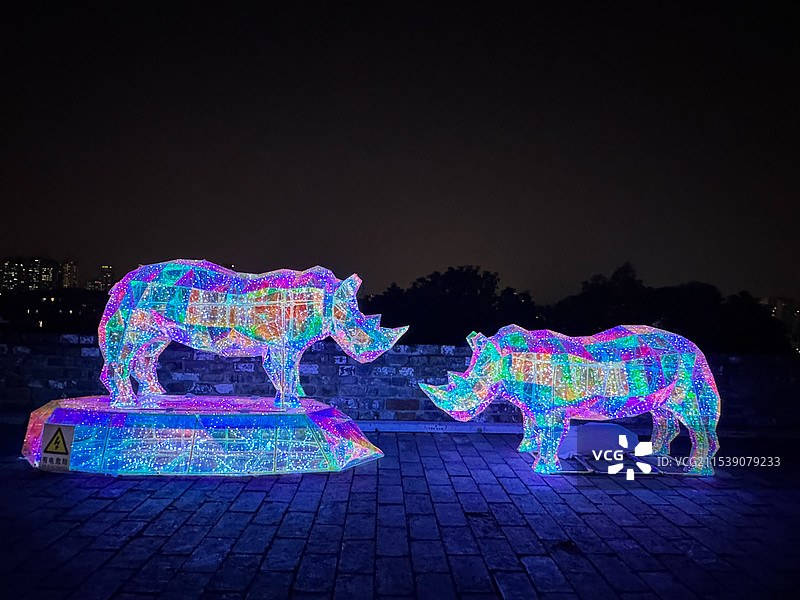 南京中华门城墙上新年灯会图片素材
