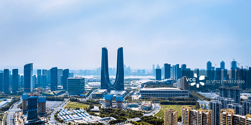 中国浙江杭州杭州之门高视角航拍风光图片素材