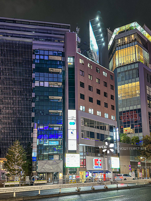 日本东京涩谷商业街夜景图片素材