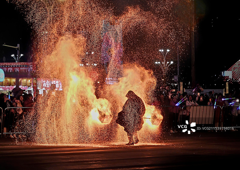 火壶表演图片素材