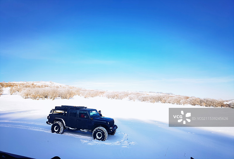 征服乌兰布统雪原图片素材