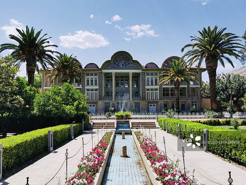 伊朗法尔斯省设拉子市城市建筑街道风景图片素材