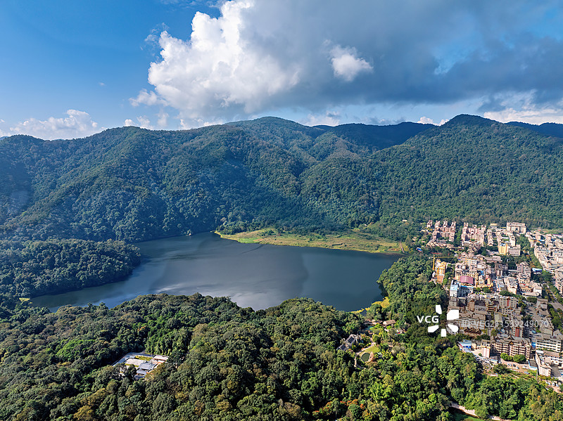 航拍勐梭龙潭白昼风光图片素材