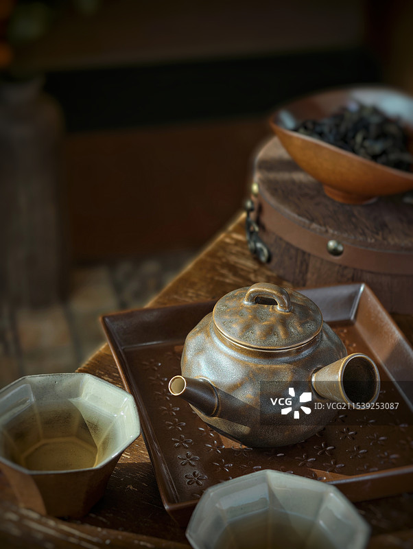 侧把壶图片素材