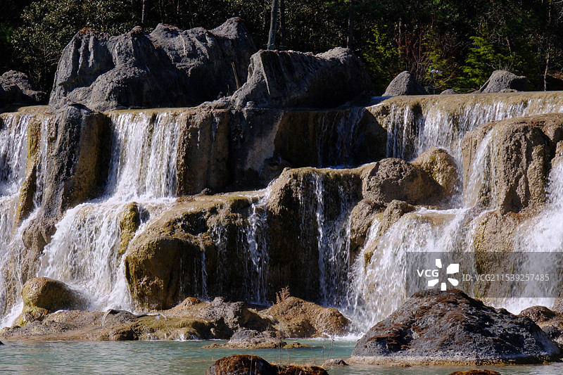 蓝月谷流水 青苔 小瀑布图片素材