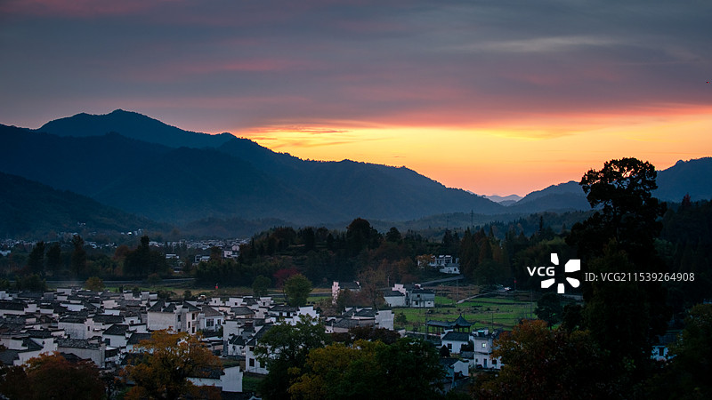 安徽皖南卢村清晨风光图片素材