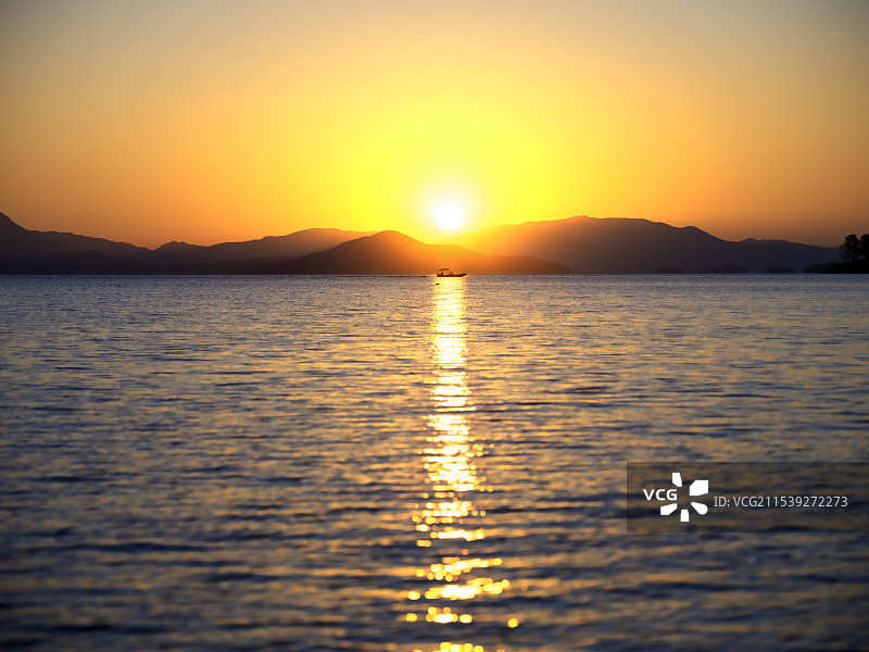 万绿湖日落图片素材