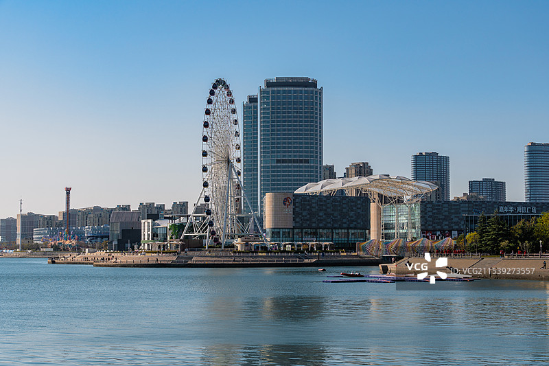 青岛西海岸嘉年华海信广场图片素材