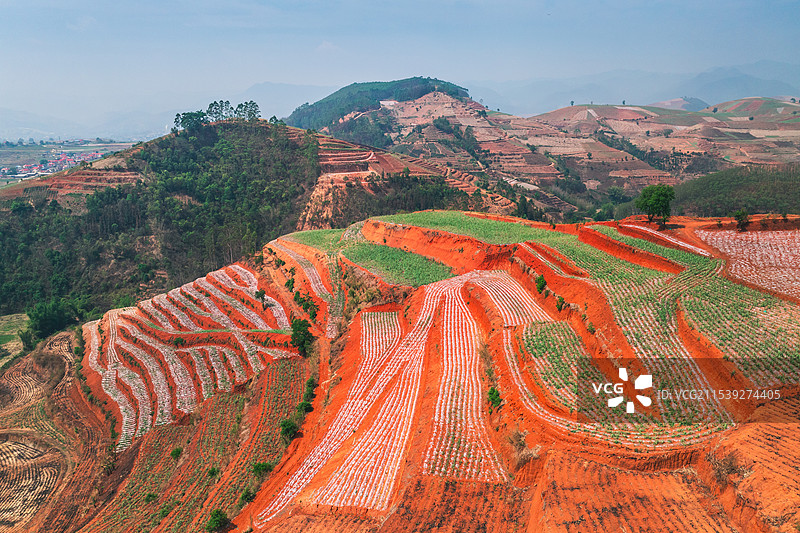 云南普洱澜沧县上允镇红土地梯田风光图片素材
