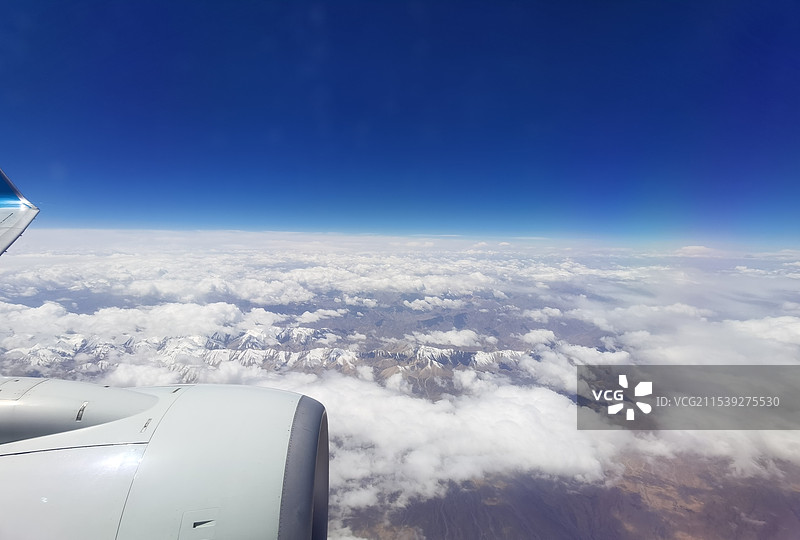 飞机上的云景图片素材