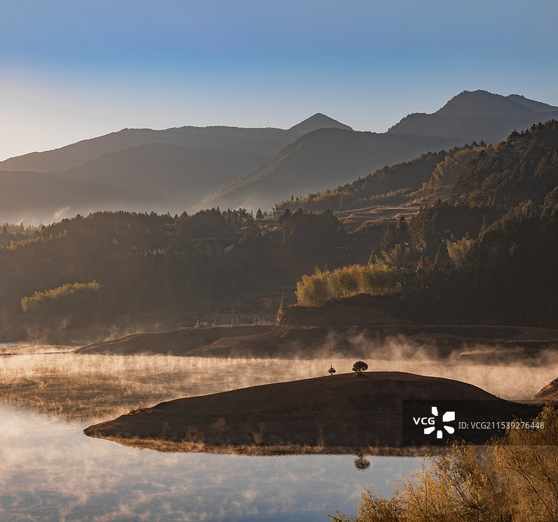 浙江省景宁畲族自治县景南乡上标湖风光图片素材