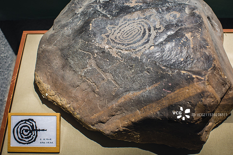 宁夏银川的贺兰山岩画图片素材