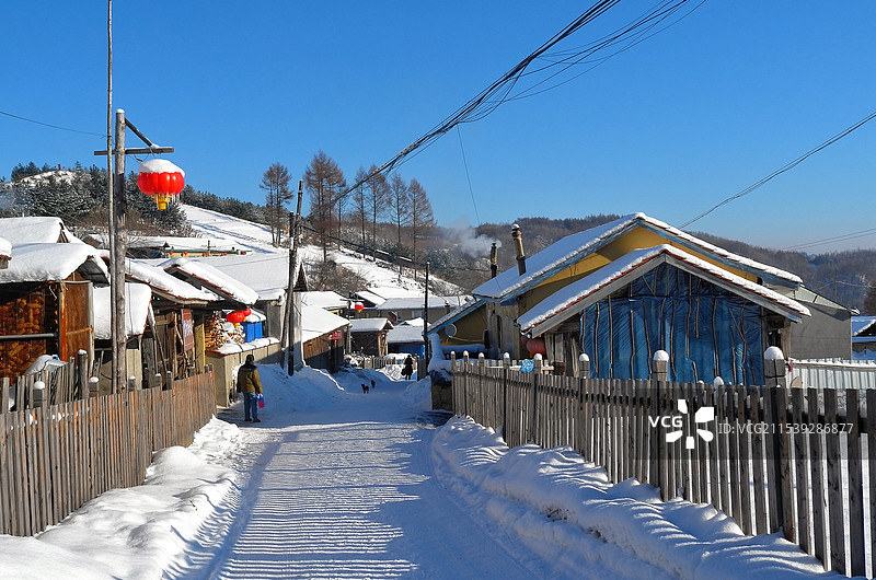 临江松岭雪村图片素材
