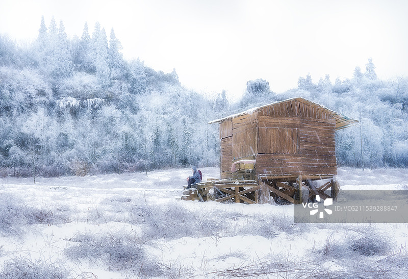 守过那个寒冬图片素材