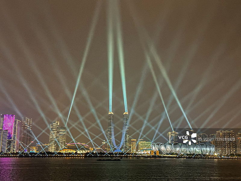 杭州 钱江新城夜景 奥体中心 杭州中心 亚运会 灯光秀图片素材