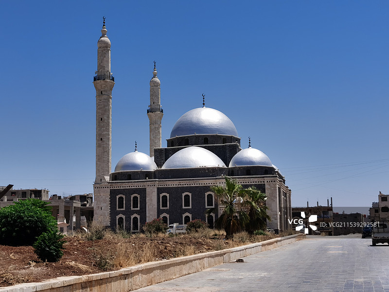 叙利亚霍姆斯战争后的城市街道风景建筑图片素材