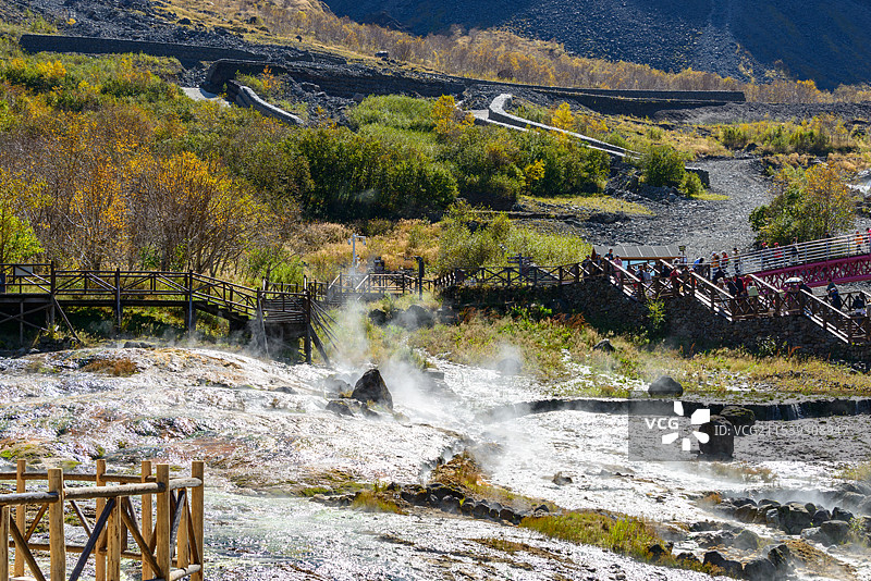 吉林延边州长白山北坡景区聚龙温泉图片素材