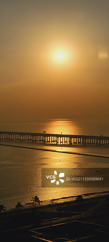 珠海金湾洪鹤大桥日出图片素材