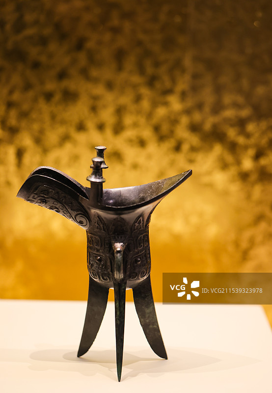 西宫爵西周早期随州叶家山出土小国巨制西周早期噩侯四器清华大学艺术博物馆图片素材