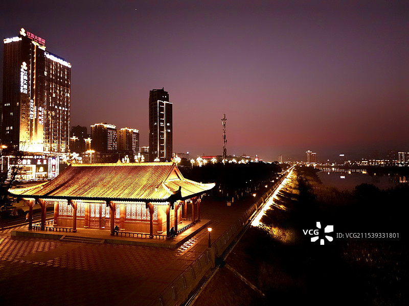 南充高坪区夜景图片素材