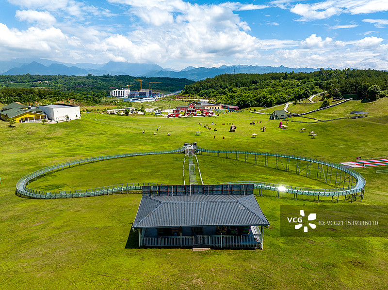 四川省绵阳市北川县永昌镇滑草坪航拍图片图片素材