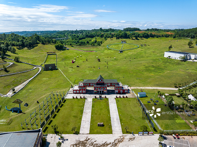 四川省绵阳市北川县永昌镇滑草坪航拍图片图片素材