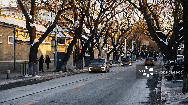 冬天雪后的故宫胡同图片素材