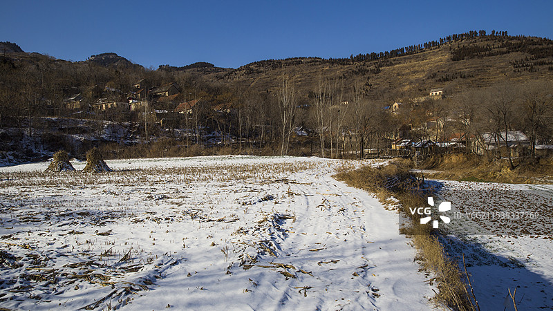雪后山村图片素材