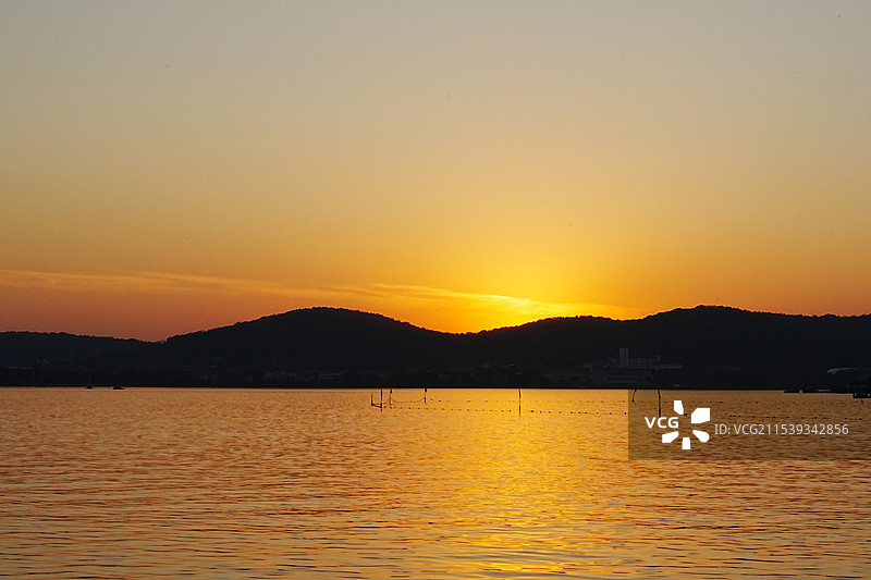 无锡蠡湖中央公园湖边夕阳图片素材