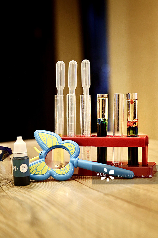 科学小实验图片素材