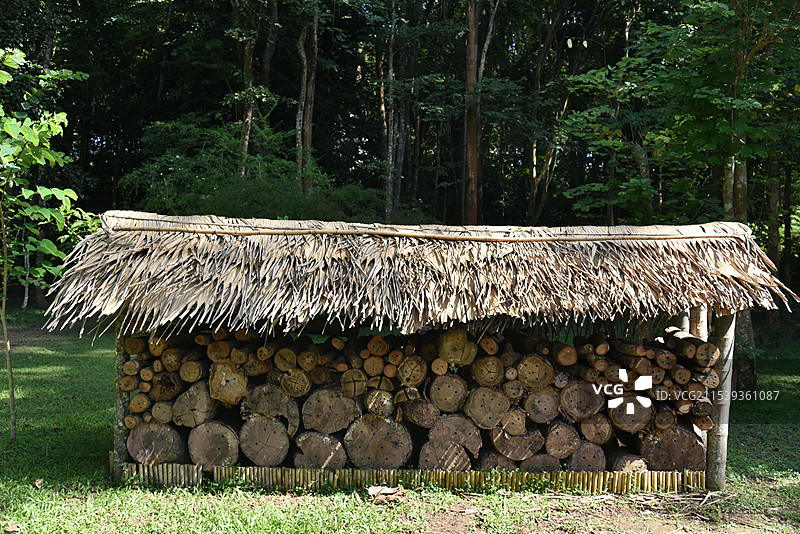 木柴垛 柴火图片素材