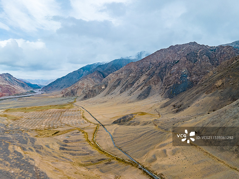 航拍新疆维吾尔自治区克孜勒苏柯尔克孜自治州乌恰县吉根乡秘境图片素材