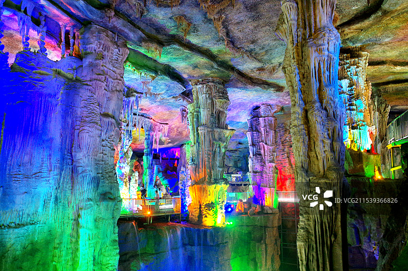 山东泰安地下龙宫图片素材