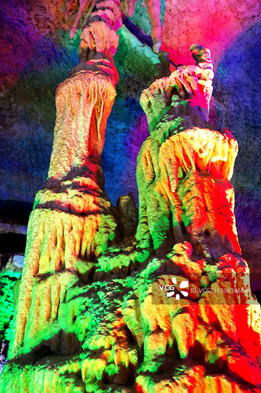 山东泰安地下龙宫图片素材