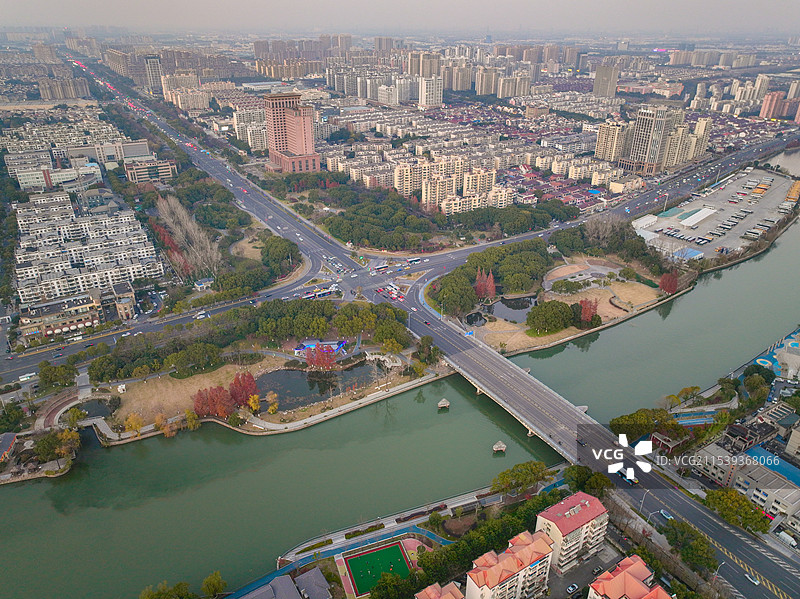 航拍昆山冬日城市日落风光大景图片素材