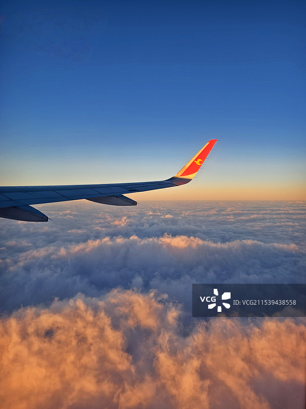 九霄云外图片素材