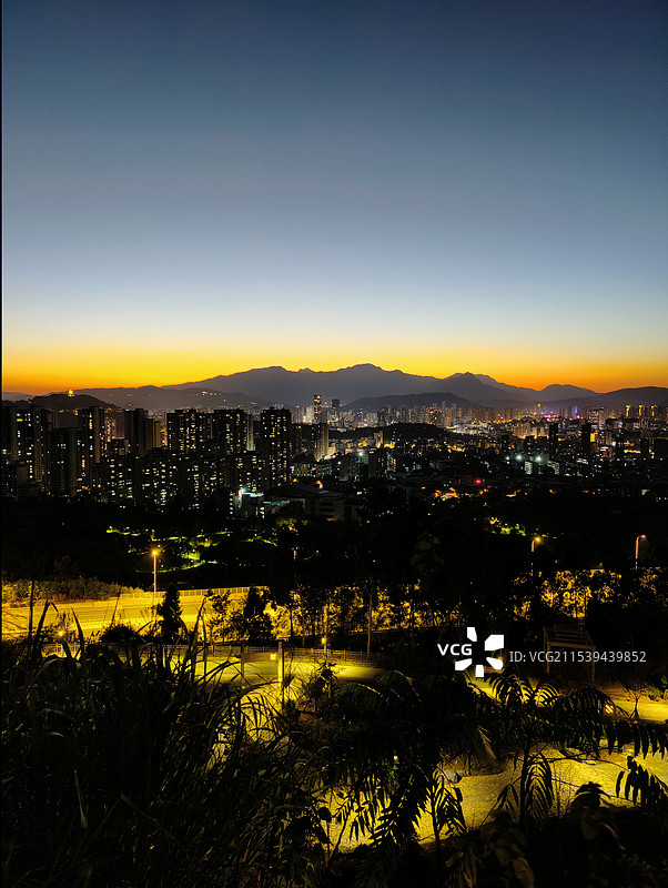 光影龙岩之龙岩洞公园欣赏日落晚霞图片素材