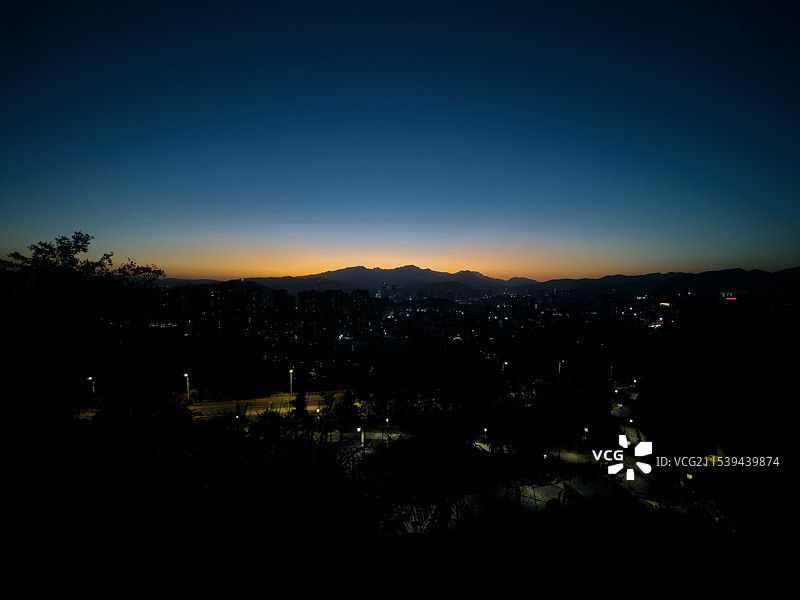 光影龙岩之龙岩洞公园欣赏日落晚霞图片素材