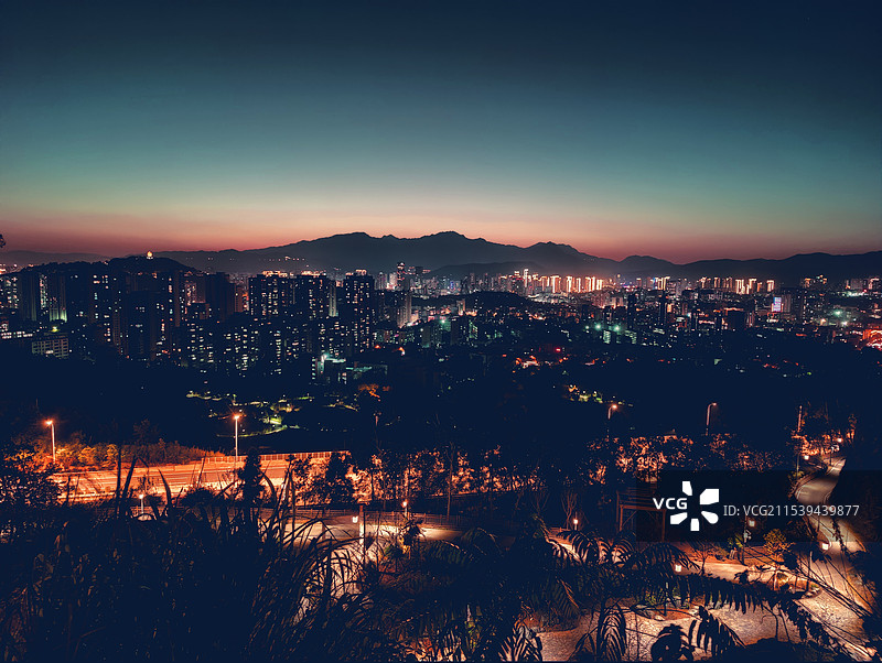 光影龙岩之龙岩洞公园欣赏日落晚霞图片素材