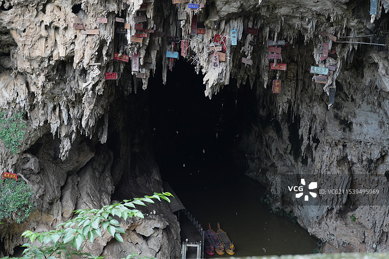 红河建水县燕子洞风景区图片素材