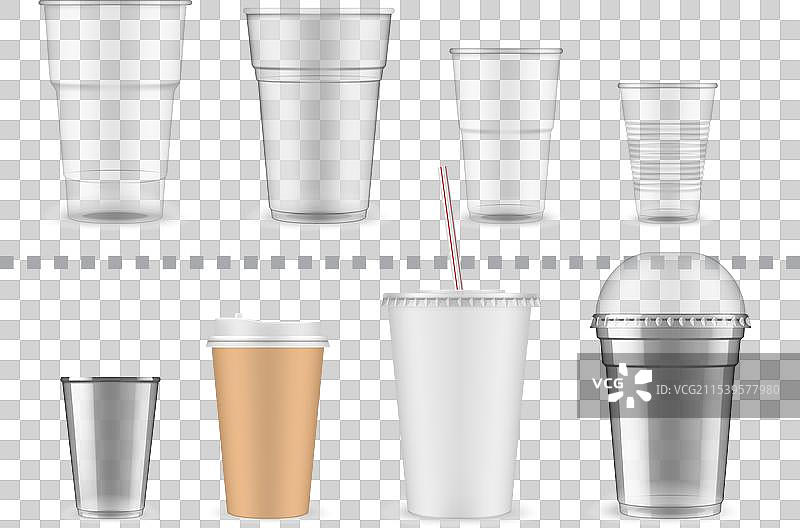透明塑料和纸杯套装图片素材