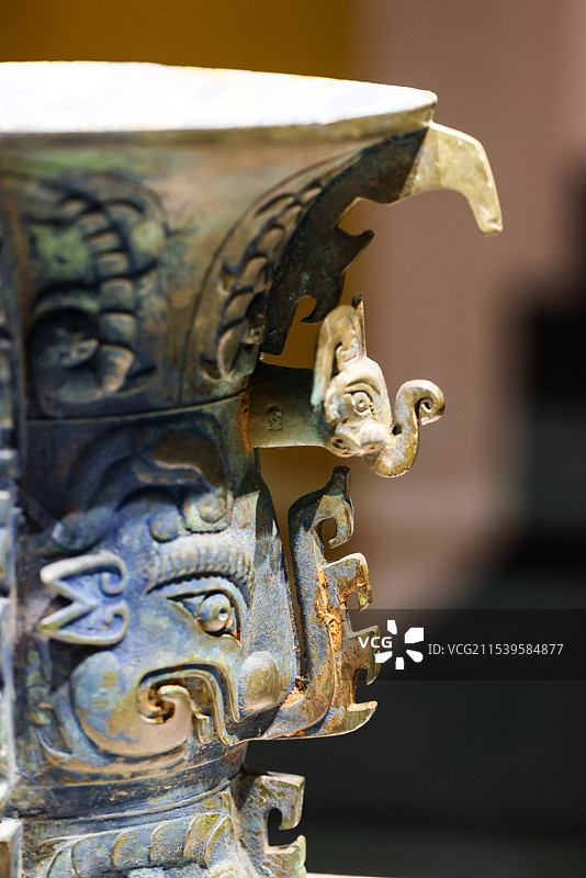 神面纹尊西周早期随州羊子山出土小国巨制西周早期噩侯四器清华大学艺术博物馆图片素材