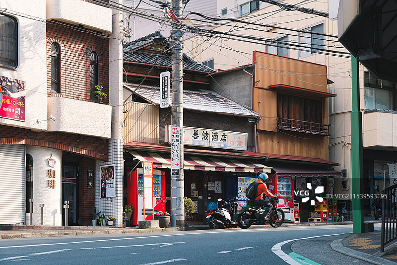 日本静冈县热海市城市街道建筑物图片素材