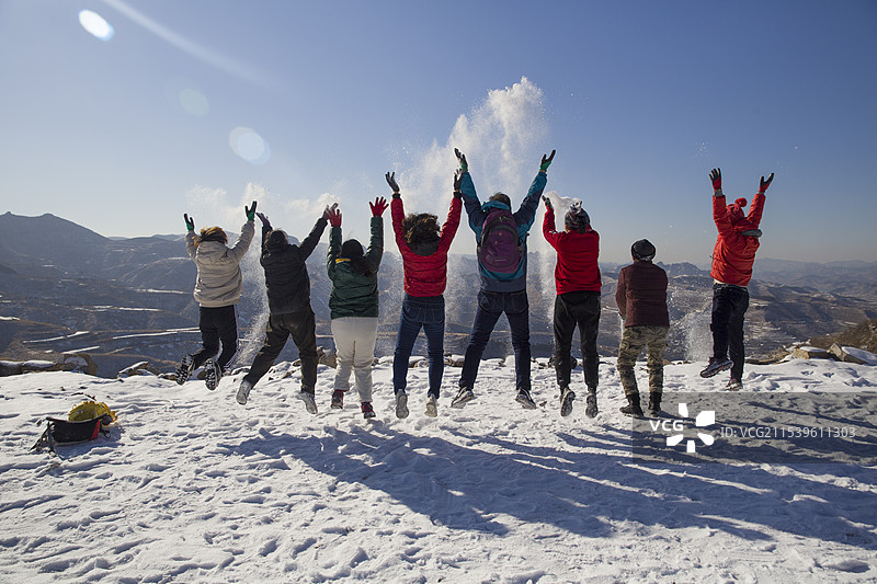 登雪山图片素材